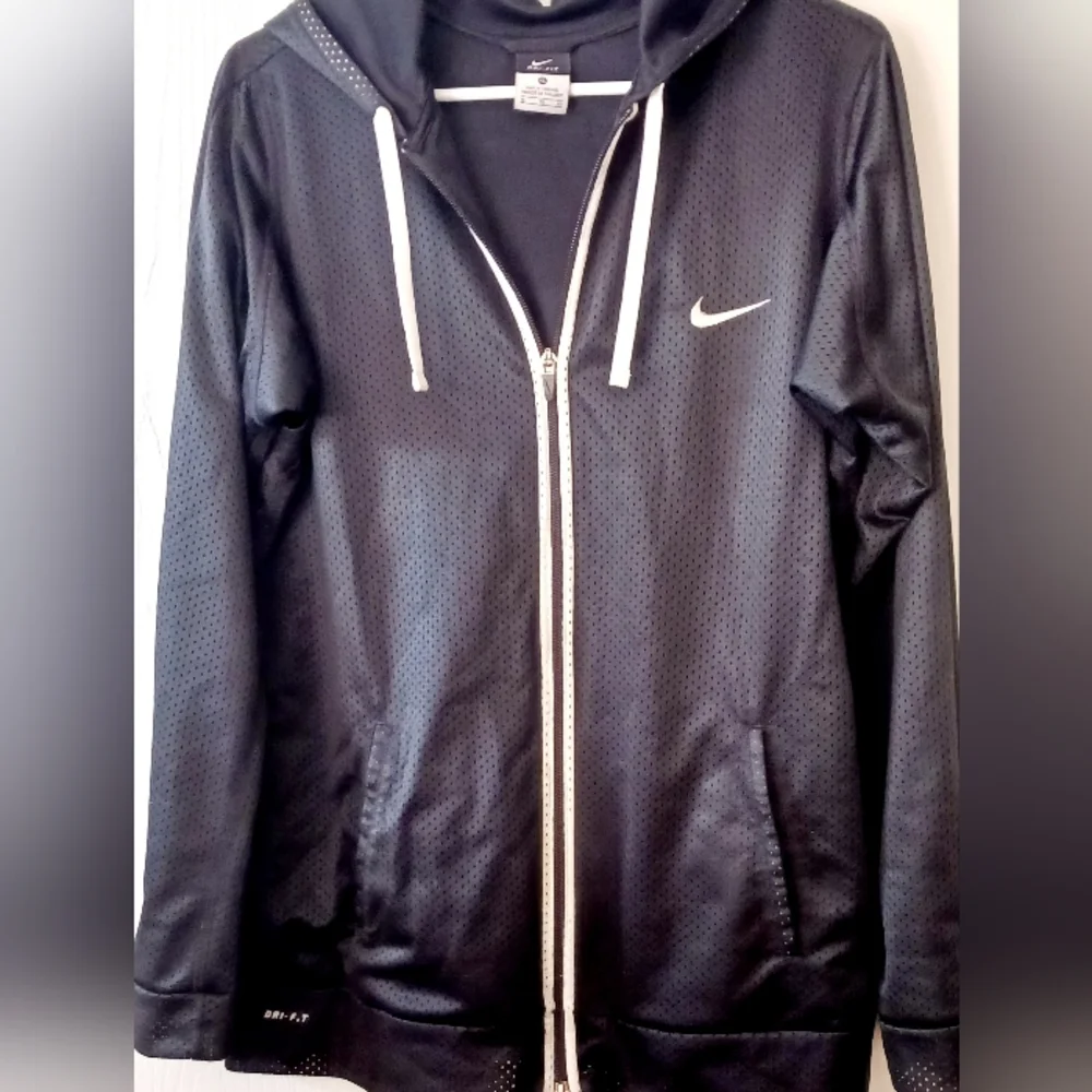 NIKE Dri Fit Full Zip Mesh Hoodie, XL - Picture 6 of 7